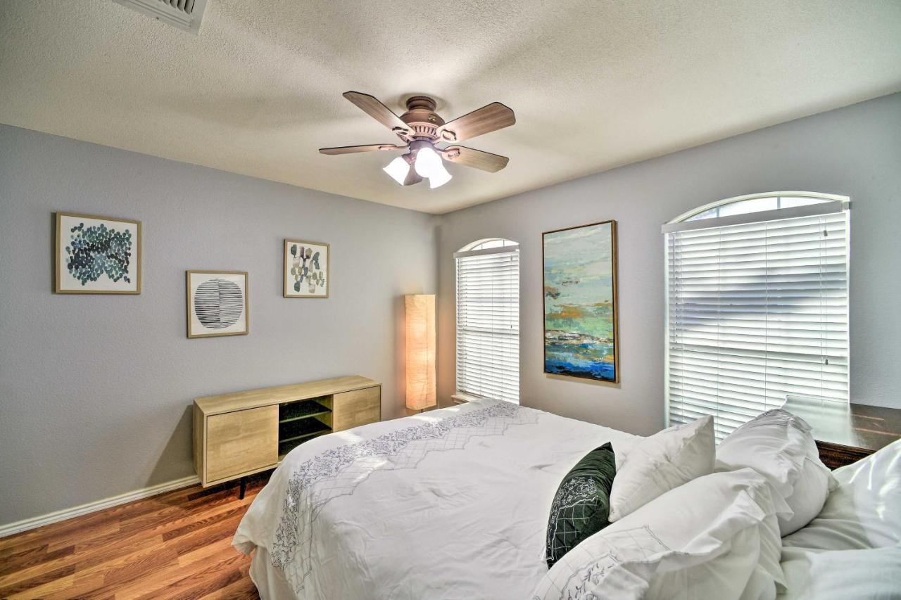 הוילה Peaceful San Antonio Oasis With Private Pool And Grill מראה חיצוני תמונה