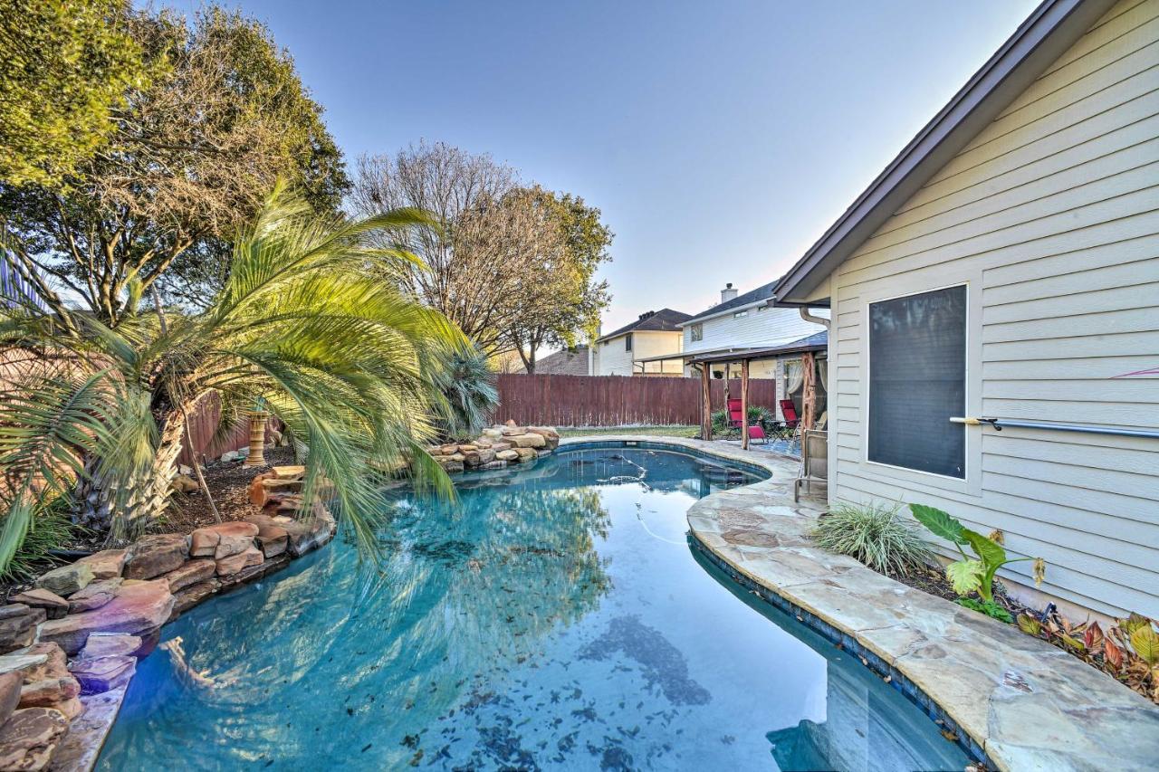 הוילה Peaceful San Antonio Oasis With Private Pool And Grill מראה חיצוני תמונה