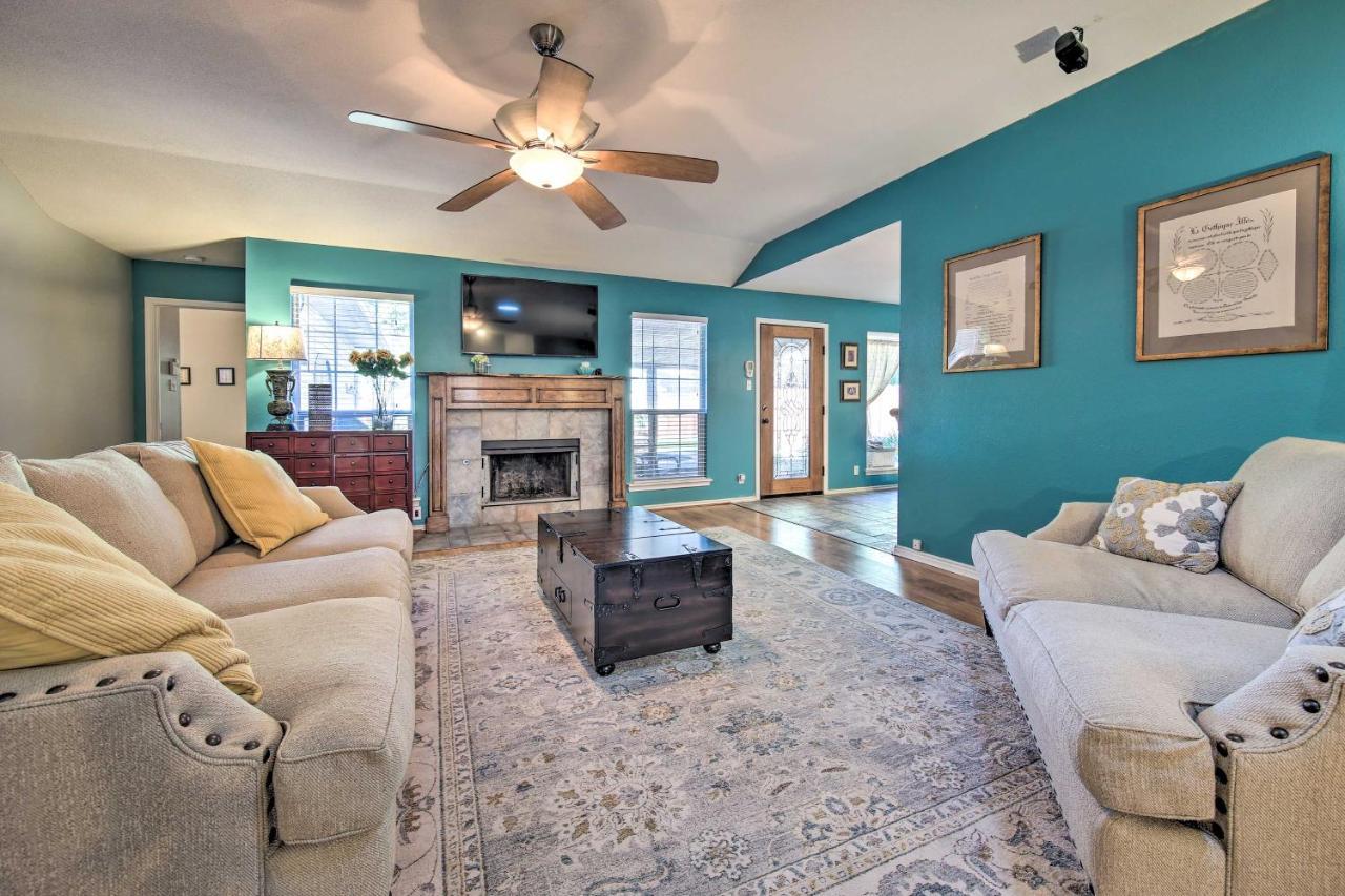 הוילה Peaceful San Antonio Oasis With Private Pool And Grill מראה חיצוני תמונה