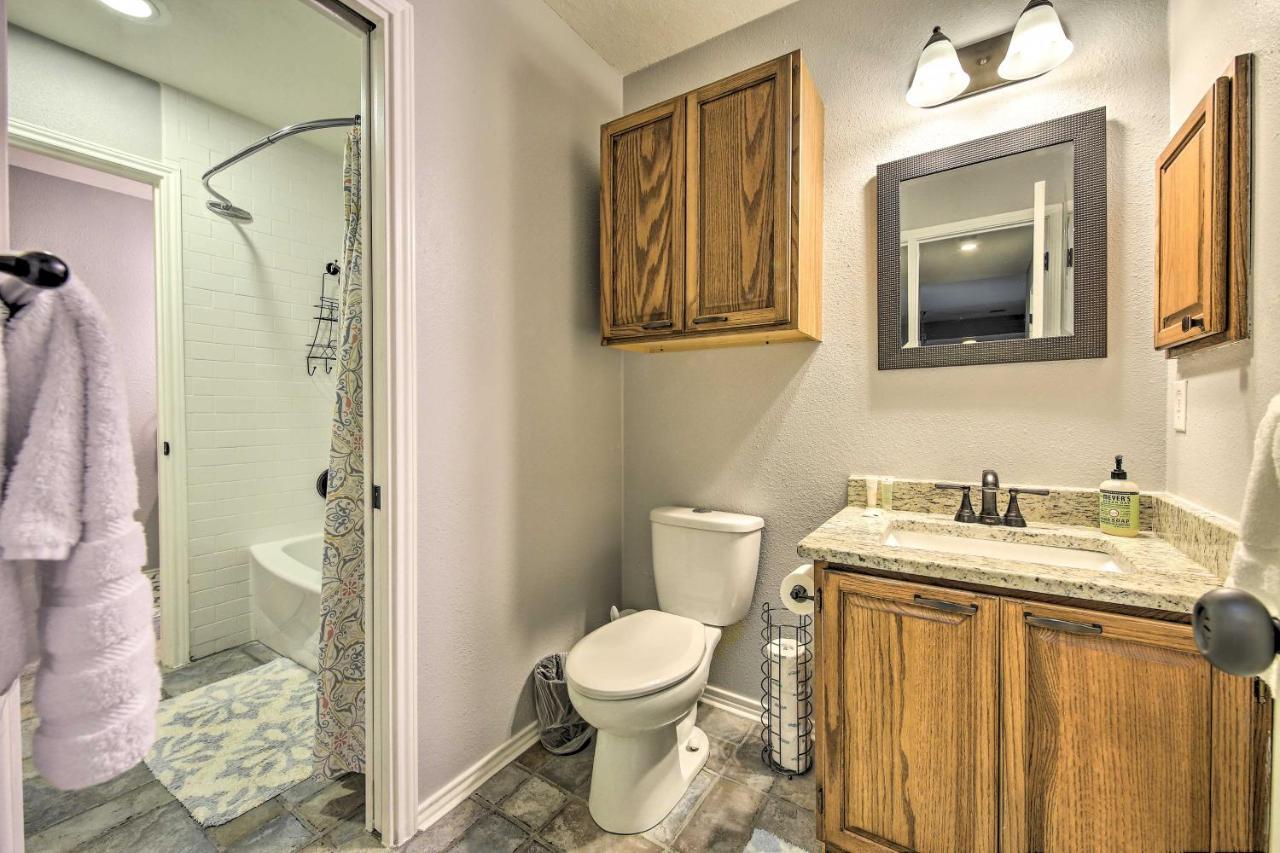 הוילה Peaceful San Antonio Oasis With Private Pool And Grill מראה חיצוני תמונה