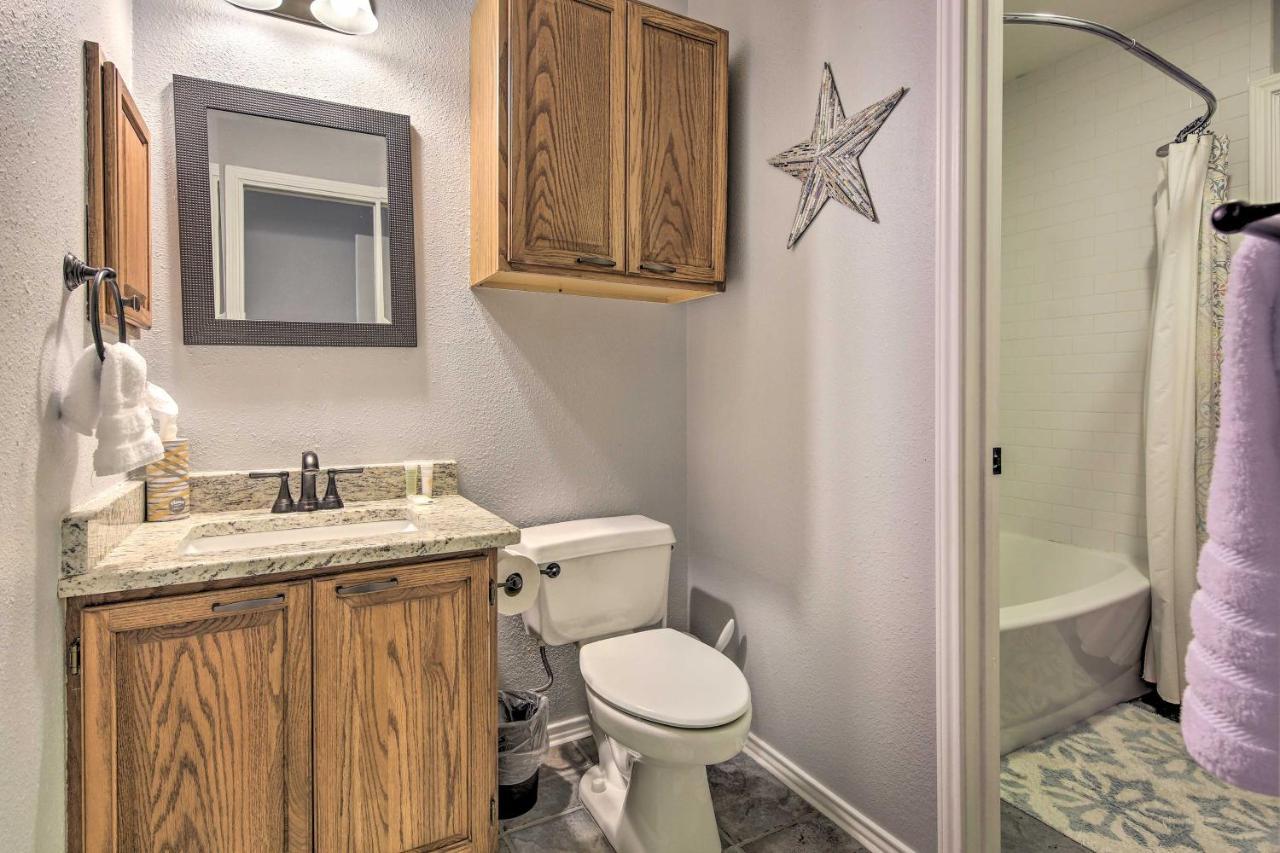 הוילה Peaceful San Antonio Oasis With Private Pool And Grill מראה חיצוני תמונה